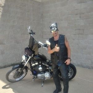 Meet your Posher, Robert